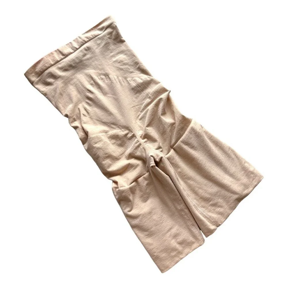 Spanx Seamless Higher Power Shorts in Beige Size M
